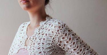 Crochet bolero for women: an interesting accent in an evening dress
