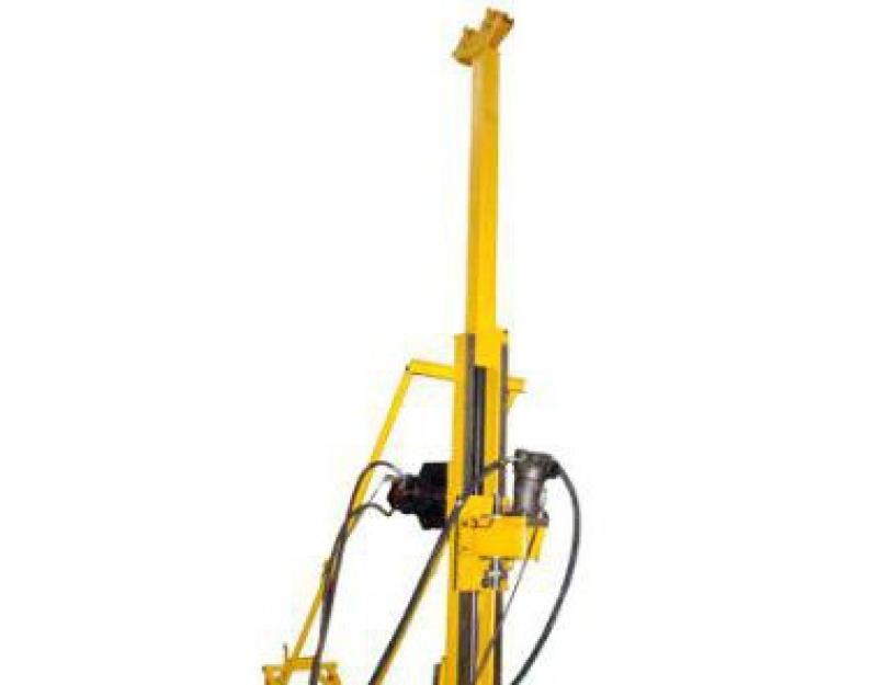Small-sized drilling rig for water wells.  What are the best mini drilling rigs?  Classification from the method of penetration