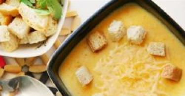 Sve o pilećoj juhi: kalorije, nutritivna svojstva i recept za kuhanje Kalorije cijele pileće juhe